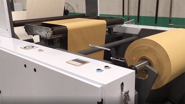 ماكينة تصنيع الأكياس الورقية ذات طبقتين ZD-F450