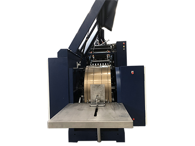 ماكينة تصنيع الأكياس الورقية J-cut ذات التغذية بالأسطوانة بمقابض مفتولة ومسطحة قابلة للطي العلوي